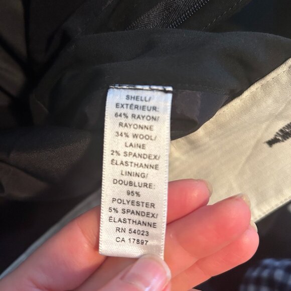 Banana Republic Black Wool Straight-Leg Suit Pants (Size 0) - perfect condition - Picture 12 of 12